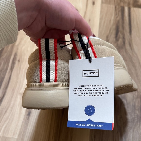 Hunter Tan Women's Madison Insulated Water Resistant Mules - Picture 4 of 10